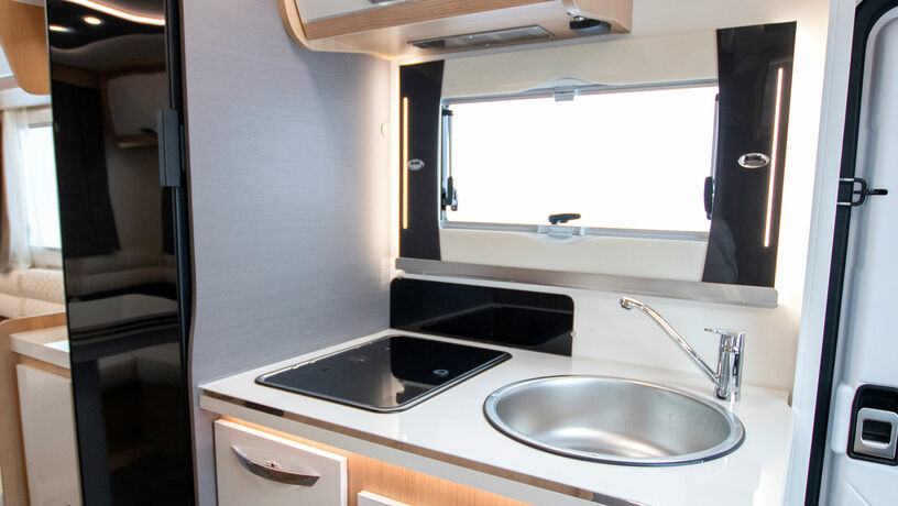 Fusion 330 kitchen