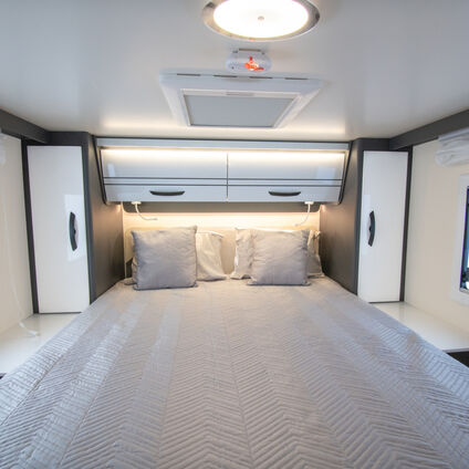 Mc Louis Fusion 379 Fixed Rear Island Bed 3