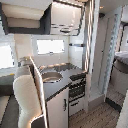 Mc Louis Fusion 379 Kitchen 3