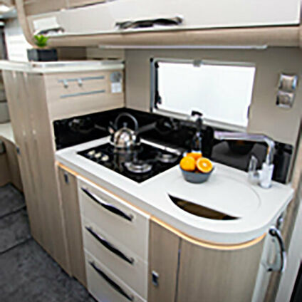 Mobilvetta K Yacht 80 kitchen