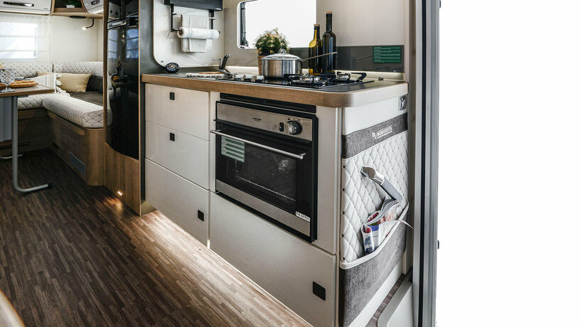 Mobilvetta K Yacht 95 kitchen2