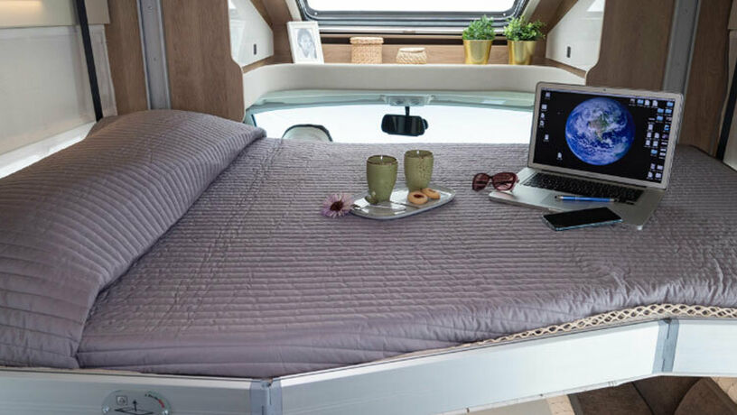 Mobilvetta Kea P drop down bed