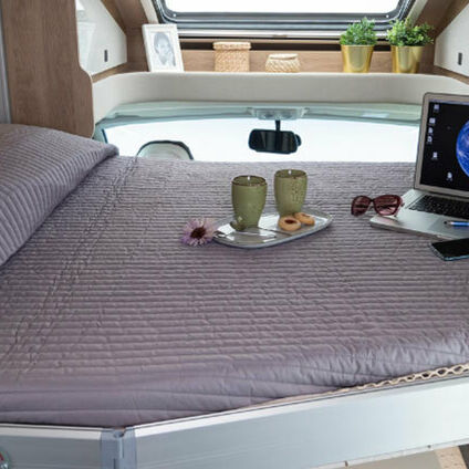 Mobilvetta Kea P drop down bed