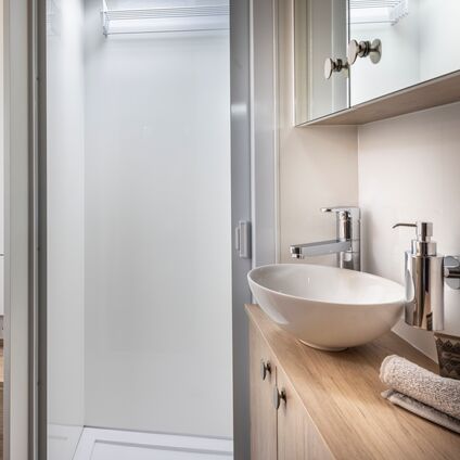 Trail Lite 164 Wanaka bathroom 2024