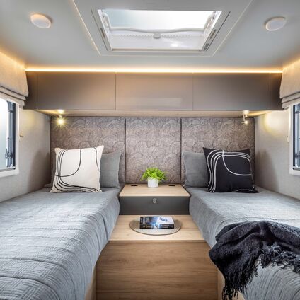 Trail Lite Aug25 5006 Karapiro 300 slate