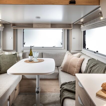 Trail Lite Aug25 5021 Matakana 350 Tussock