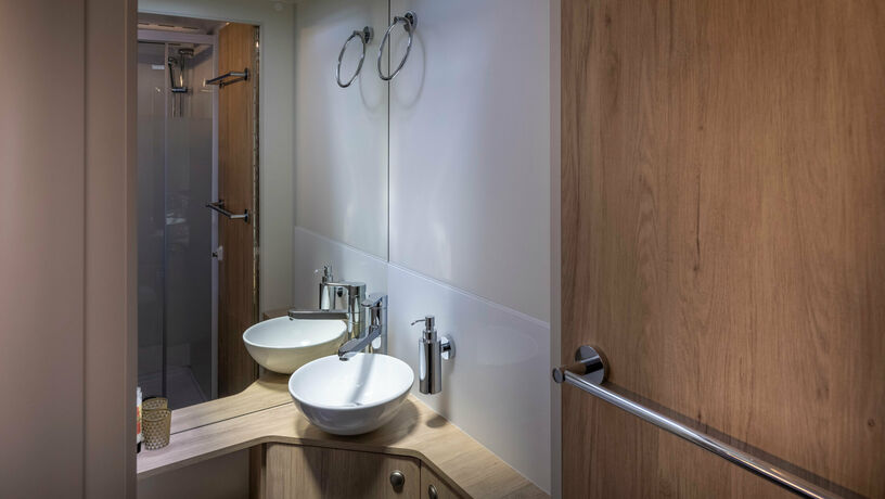 Traillite Oakura 758 bathroom