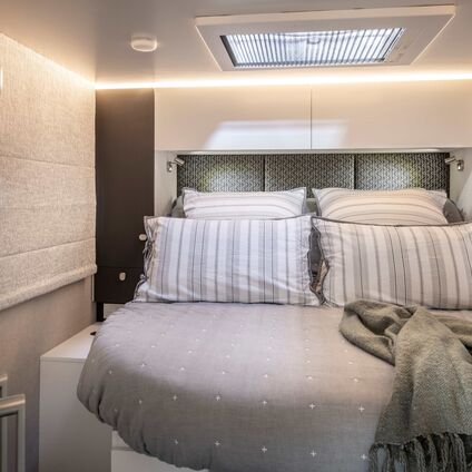 Trail Lite Aug25 4070 Oakura 300 LM