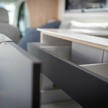 Traillite features drawers